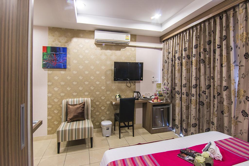 Oyo 146 Rivana Boutique By Sandara Pattaya Quarto foto